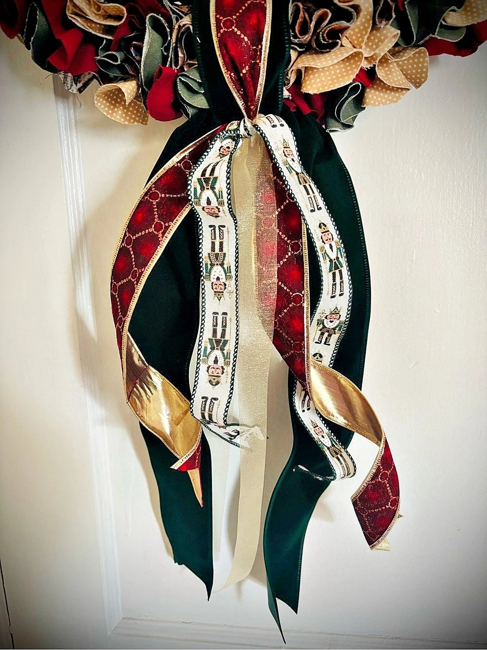 Green & Red Multicolor Ribbon Wreath - Picture 3 of 3